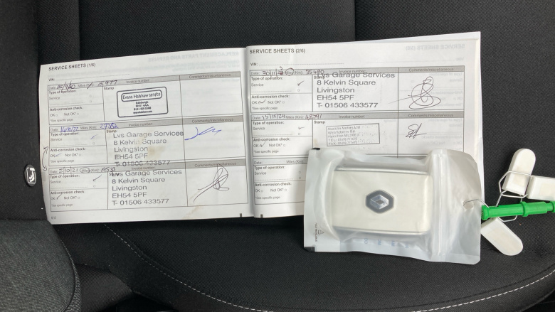 Renault Captur 1.0 TCE 100 Iconic 5dr Petrol Hatchback